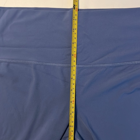 Lululemon Cropped Leggings EUC 14 - Picture 12 of 12